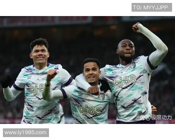 英超激战：里昂大胜热刺红牌争议引发全场热议