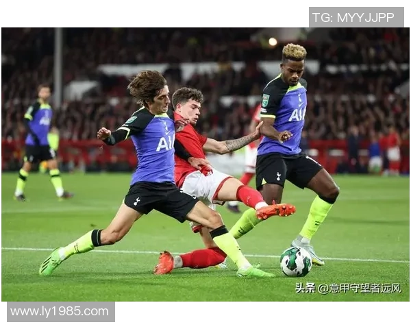 西甲惊现冷门热刺逆转切尔西红牌事件引发全场热议