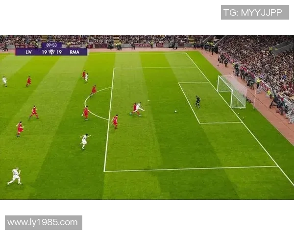 那不勒斯狂胜皇马四球大捷乌龙球瞬间点燃全场激情集锦