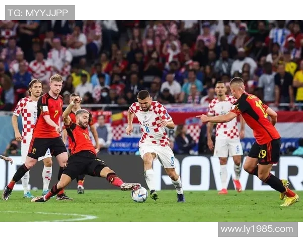 欧联杯激战AC米兰与曼城战成平局点球大战引发争议与全场沸腾 欧联杯激战AC米兰与曼城战成平局点球大战引发争议与全场沸腾